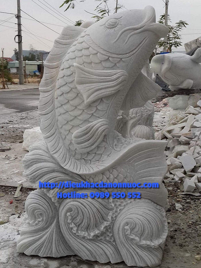 Tượng cá chép đá cẩm thạch